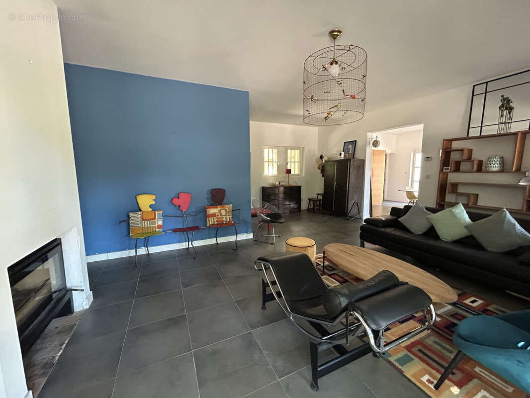 Maison à SAINT-QUENTIN-LA-POTERIE