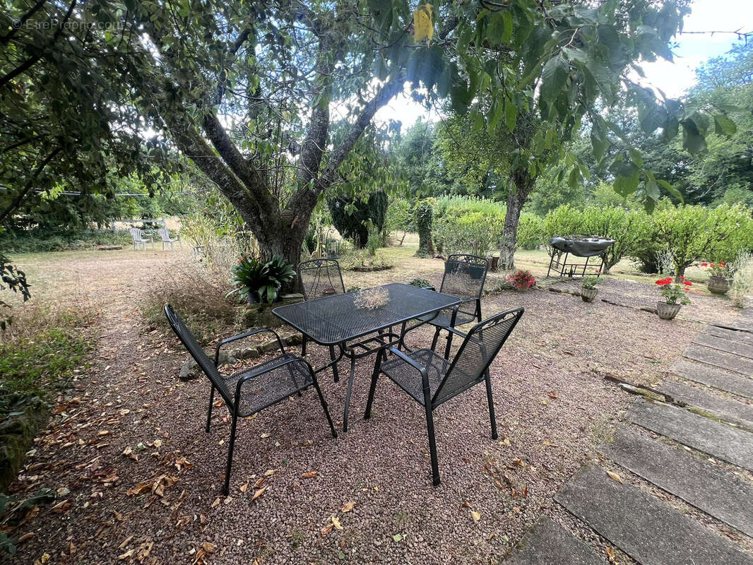 Maison à LIGNY-EN-BRIONNAIS