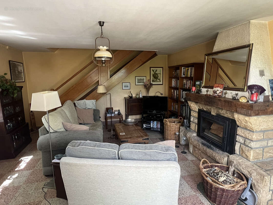 Maison à LIGNY-EN-BRIONNAIS