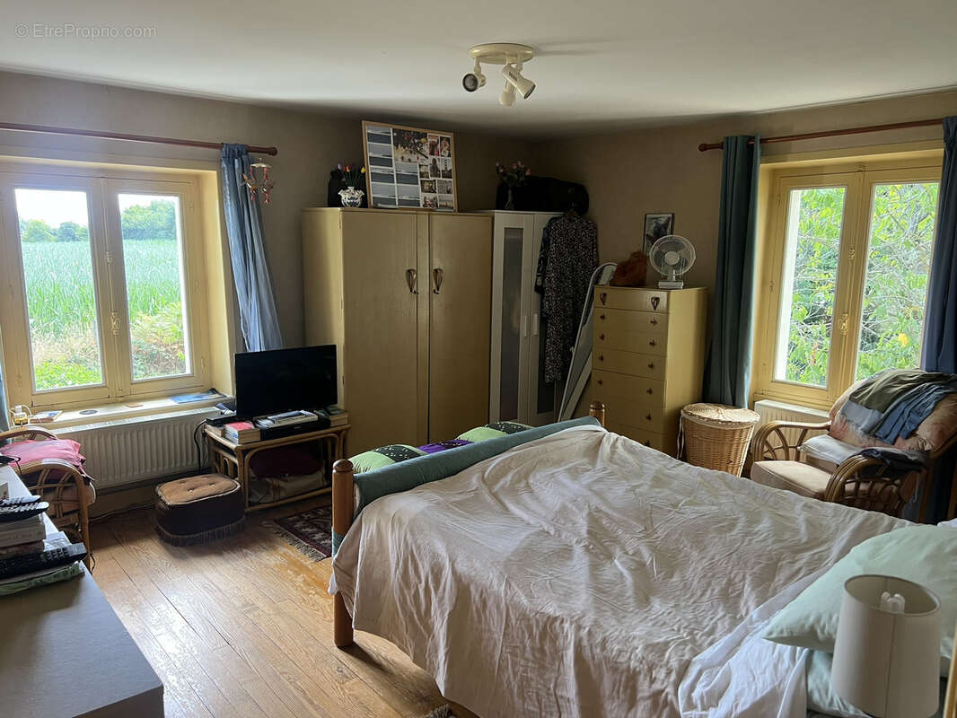 Maison à LIGNY-EN-BRIONNAIS