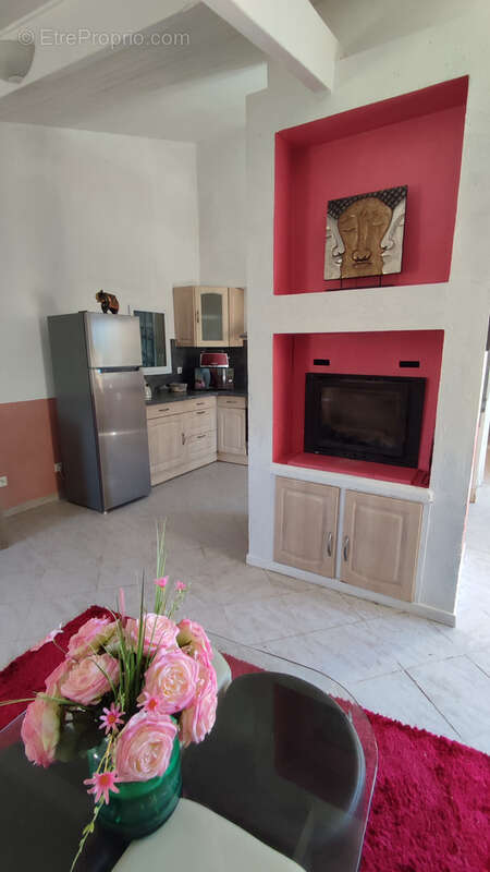 Maison à MONTAIGU-DE-QUERCY