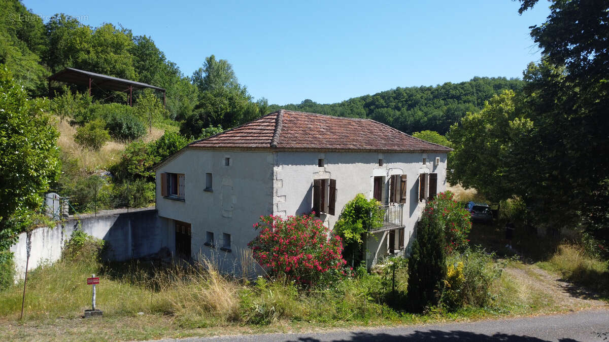 Maison à BAGAT-EN-QUERCY
