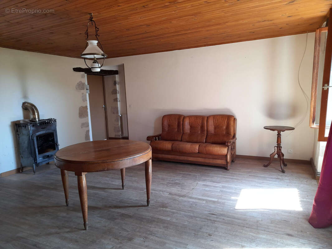 Maison à BAGAT-EN-QUERCY