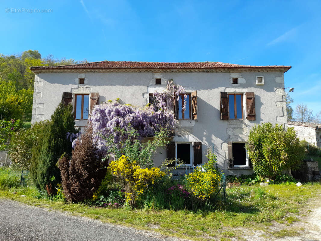 Maison à BAGAT-EN-QUERCY