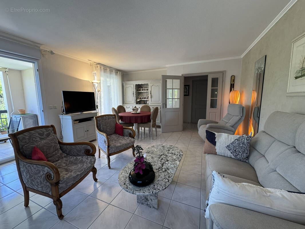 Appartement à FREJUS