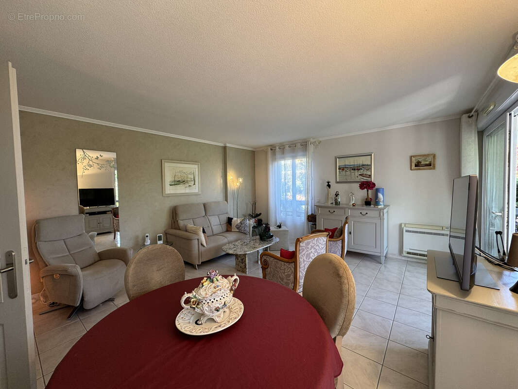 Appartement à FREJUS