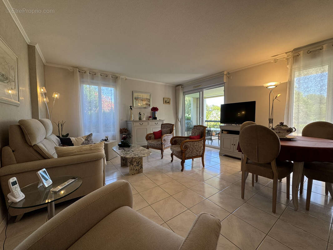 Appartement à FREJUS