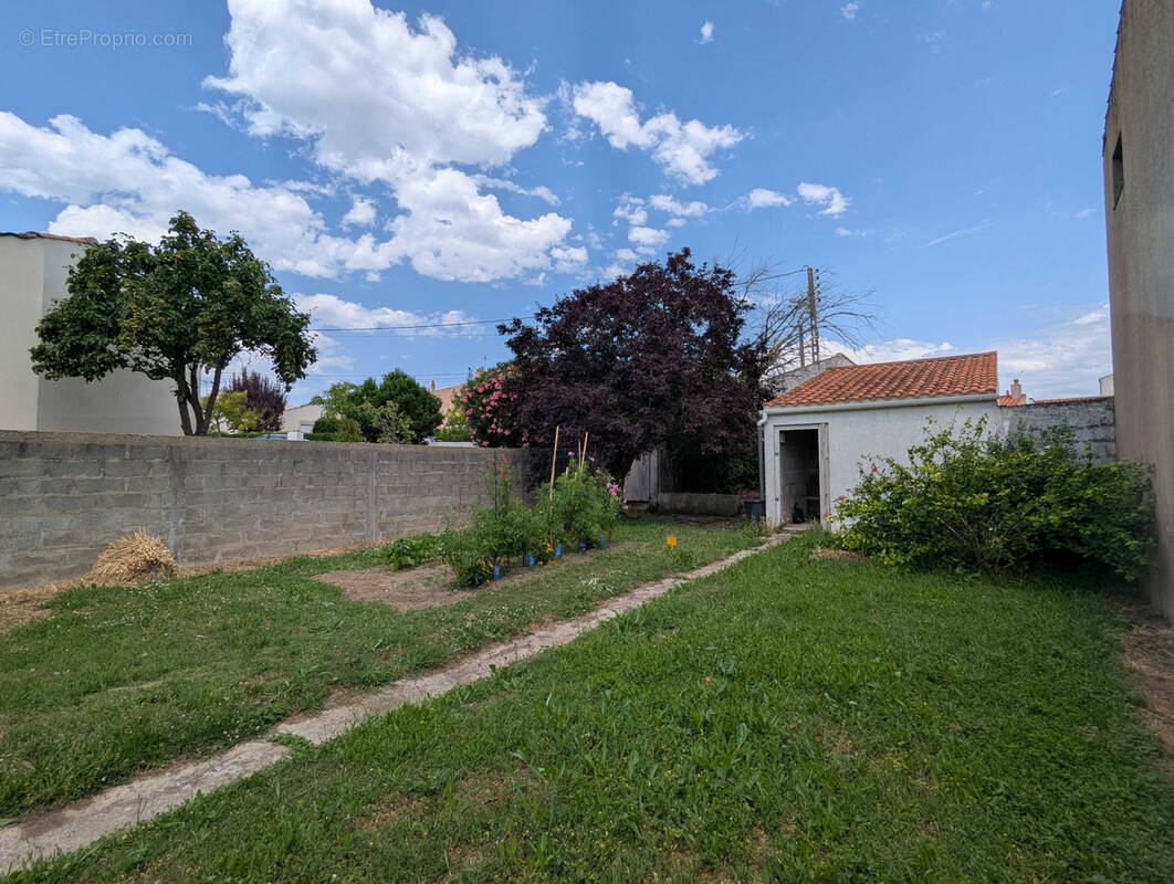 Terrain à LES SABLES-D&#039;OLONNE