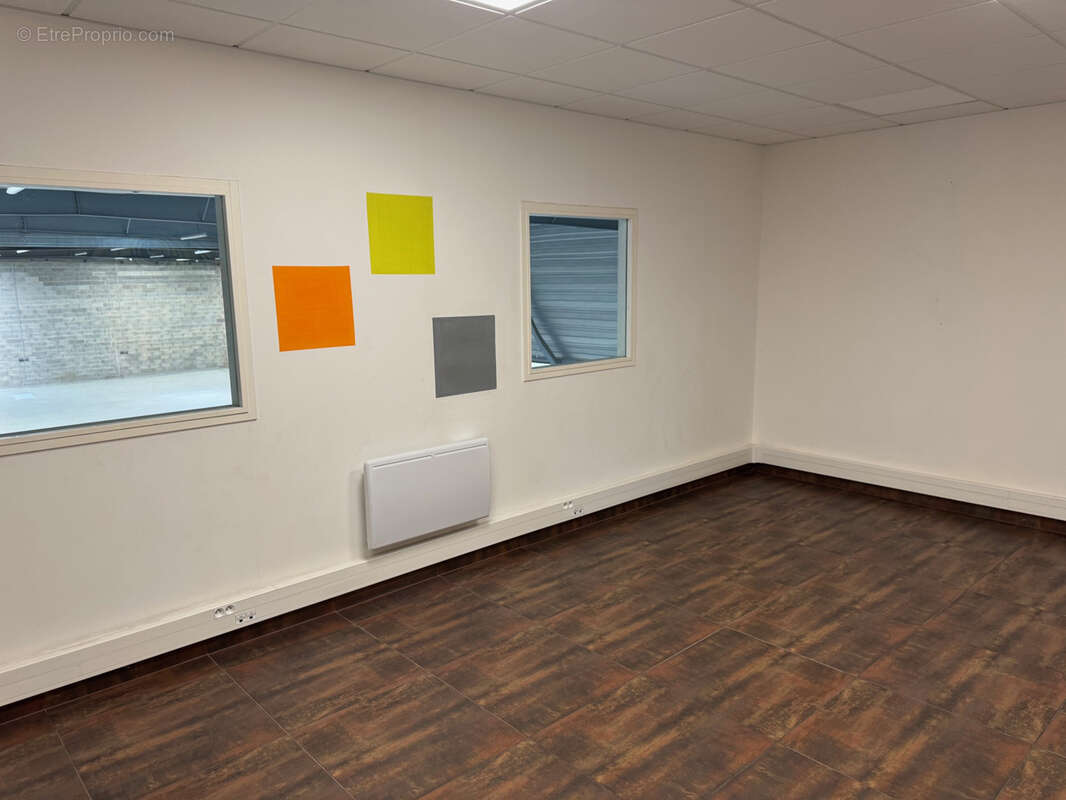 Commerce à LES SORINIERES