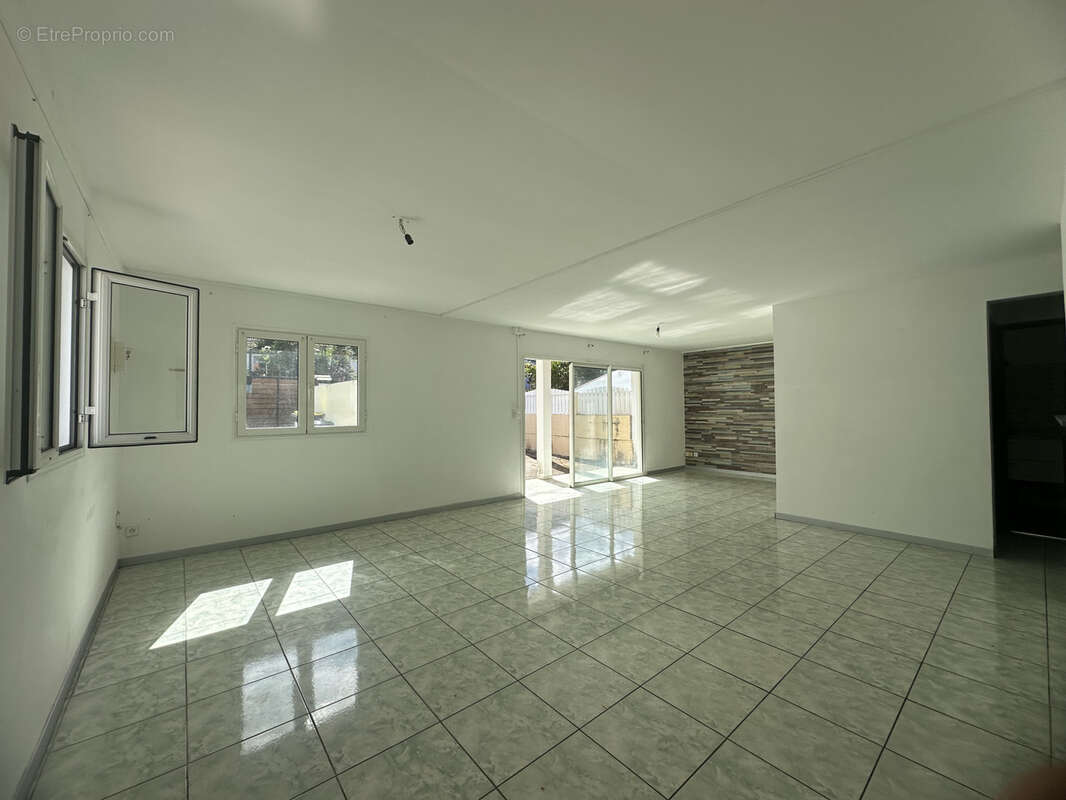 Maison à SAINT-JOSEPH