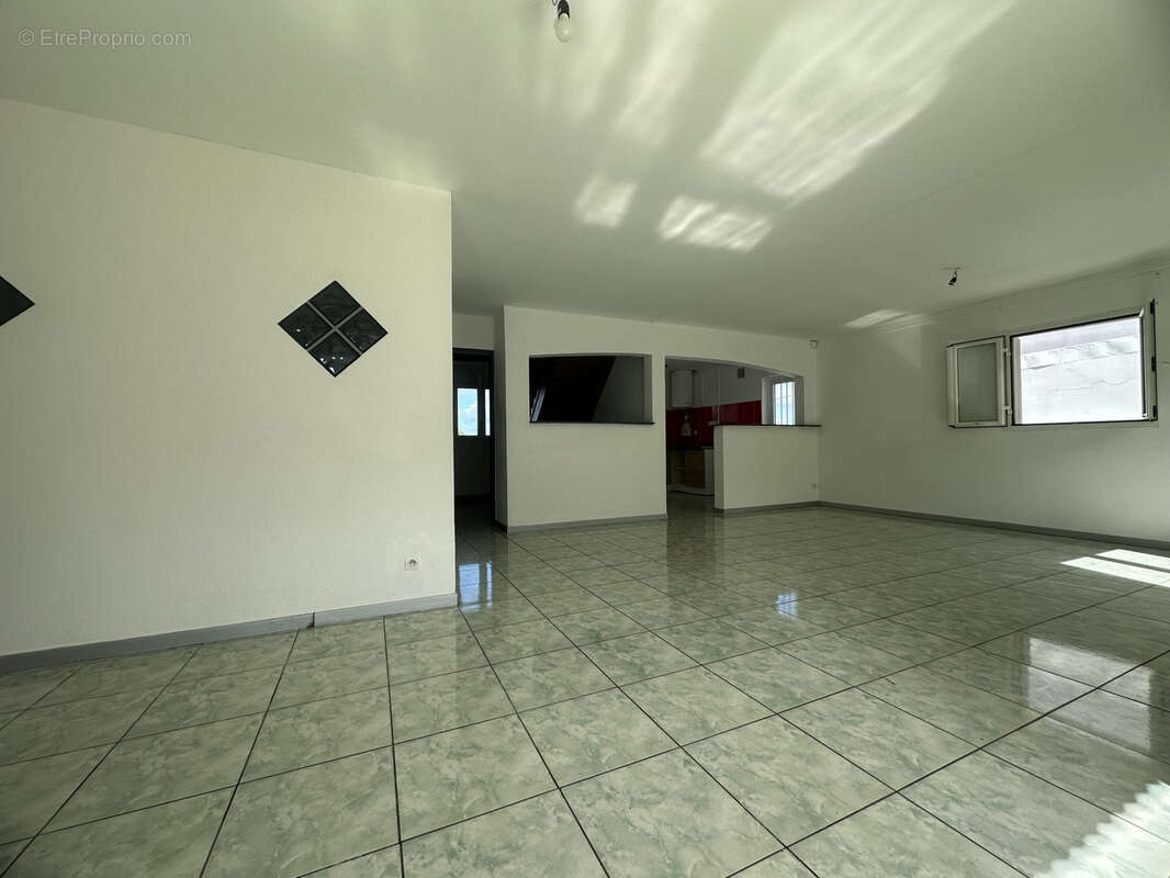 Maison à SAINT-JOSEPH