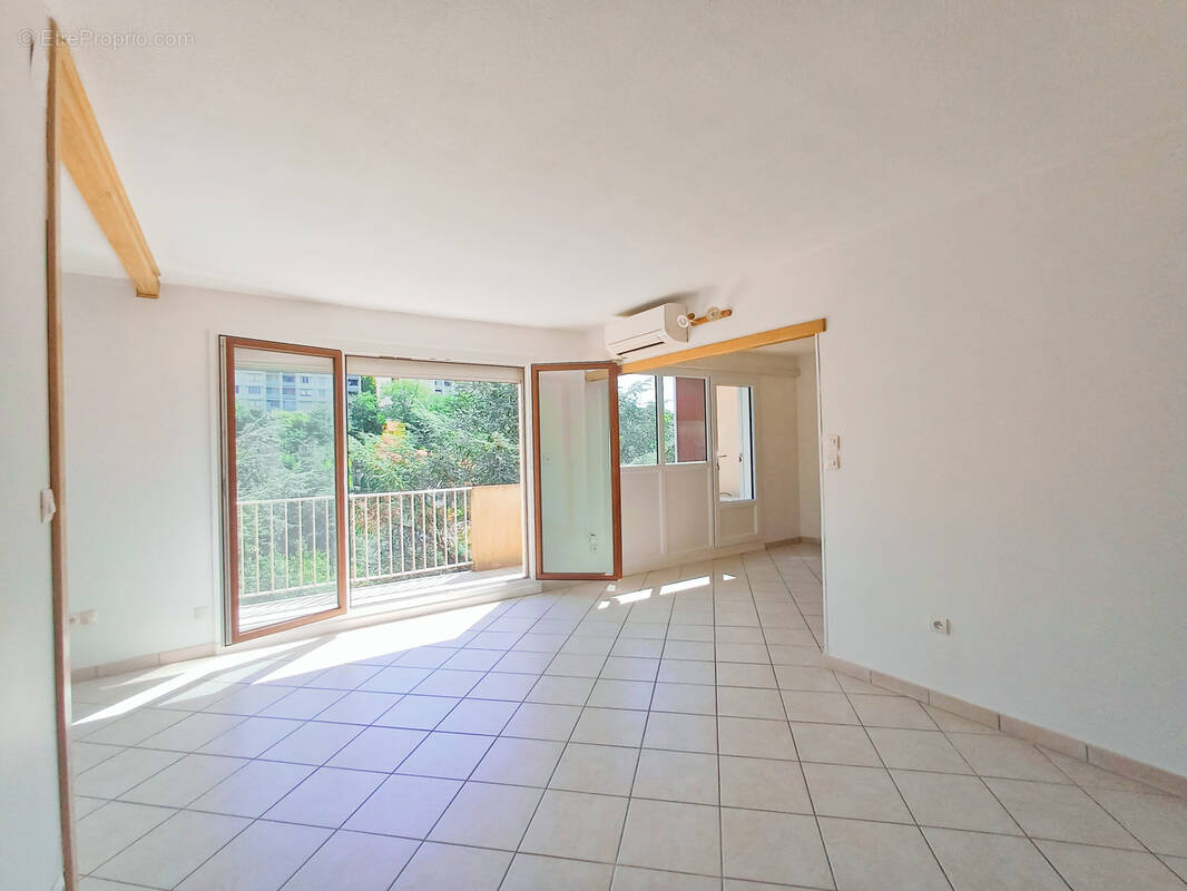 Appartement à AUBENAS