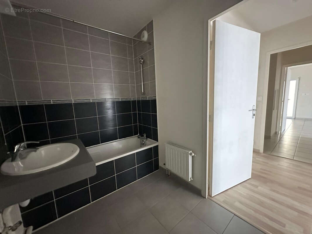 Appartement à LA RICHE