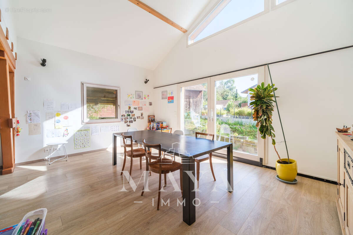 Maison à ROPPENTZWILLER