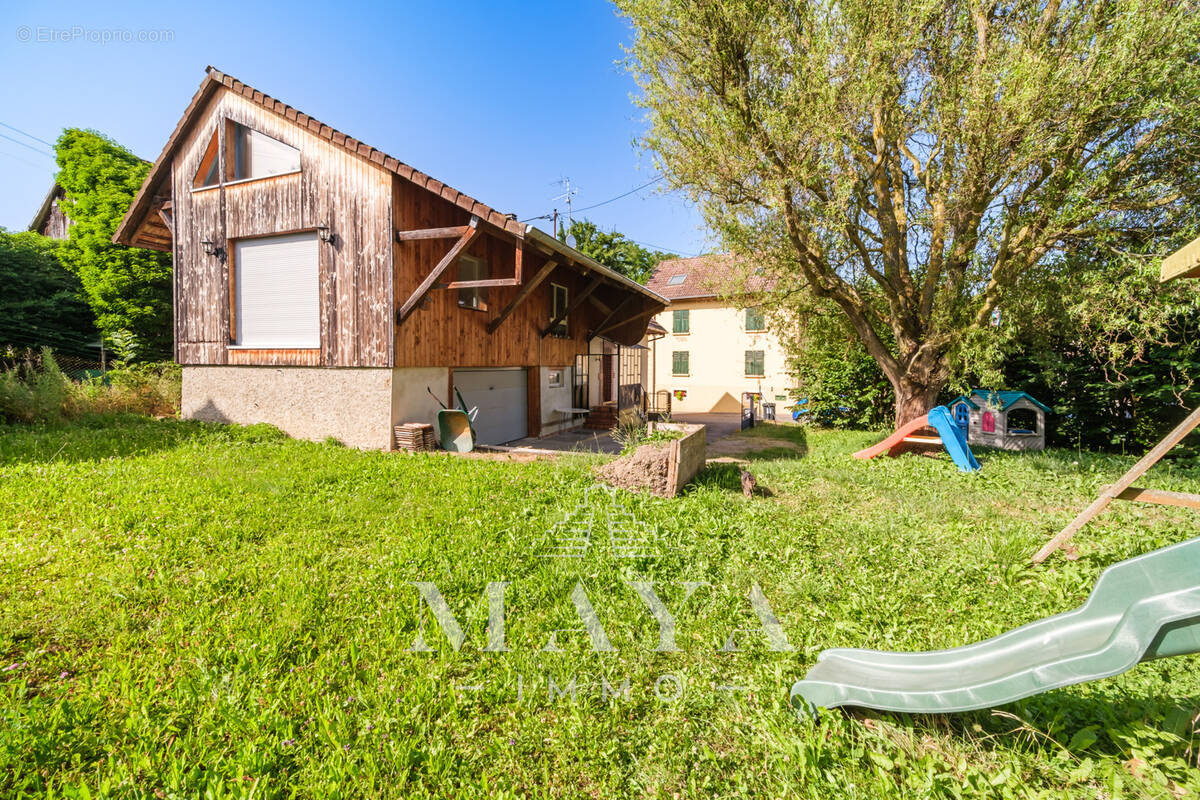 Maison à ROPPENTZWILLER