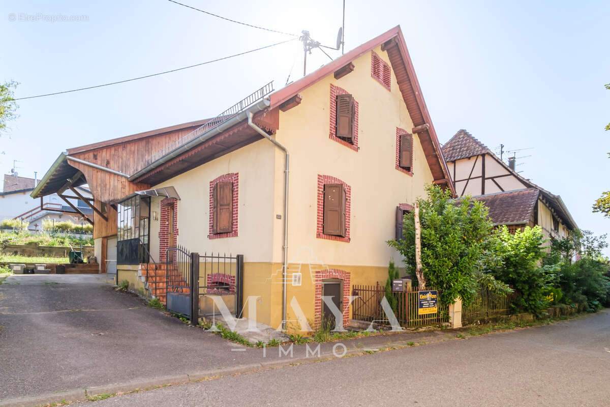 Maison à ROPPENTZWILLER