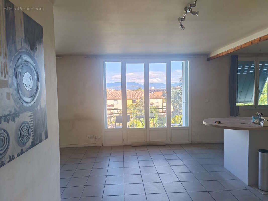Appartement à ROUSSILLON