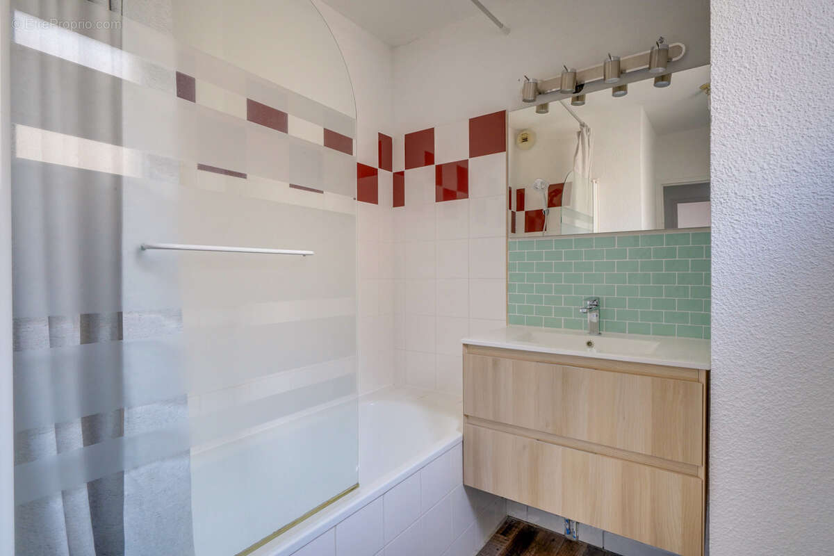 Appartement à SAINT-LOUIS-DE-MONTFERRAND