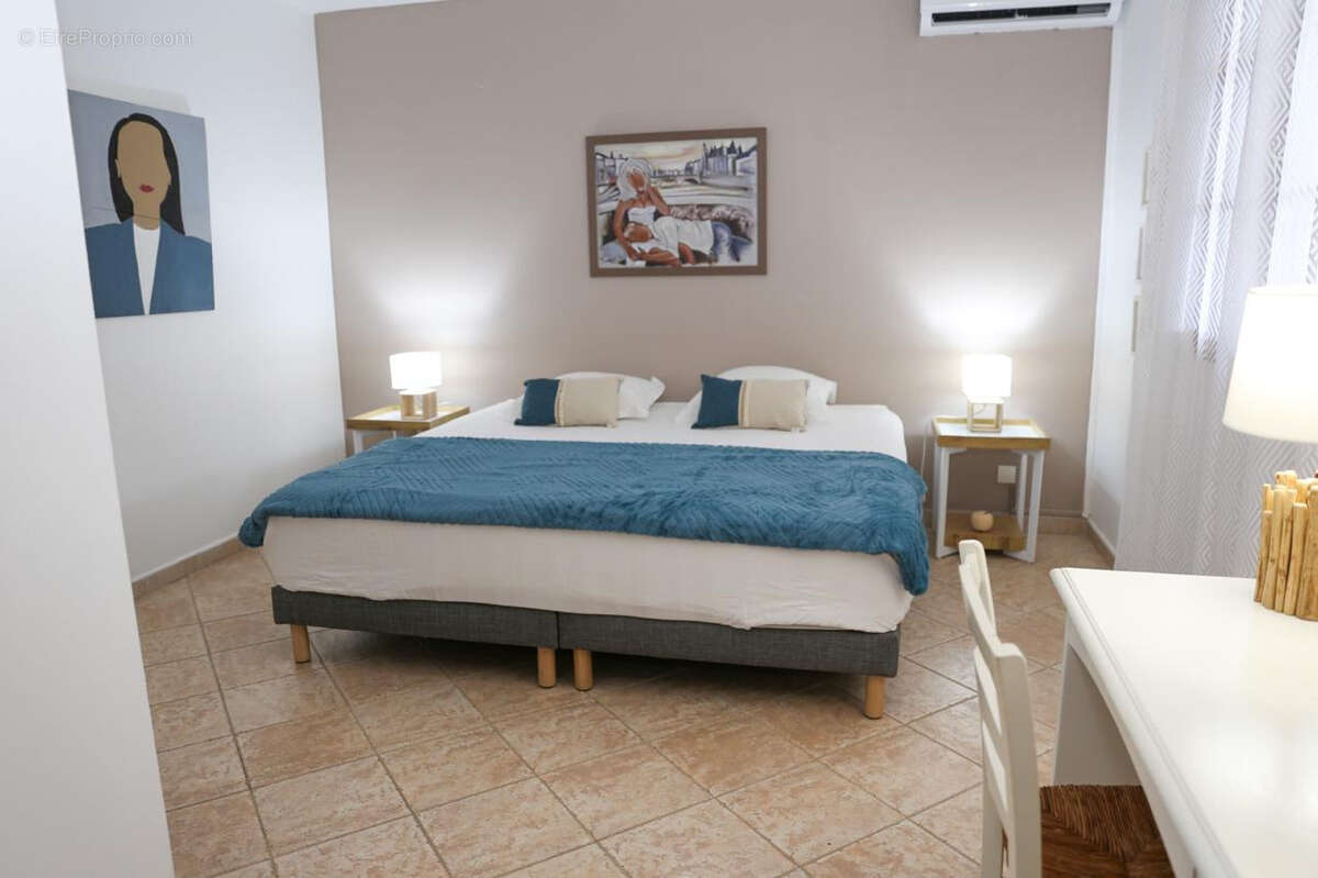 Maison à BAIE-MAHAULT