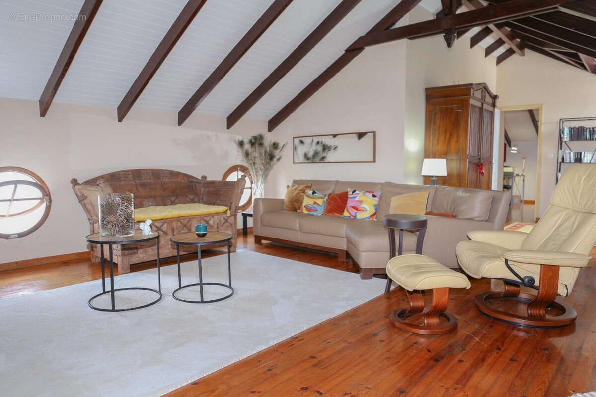 Maison à BAIE-MAHAULT