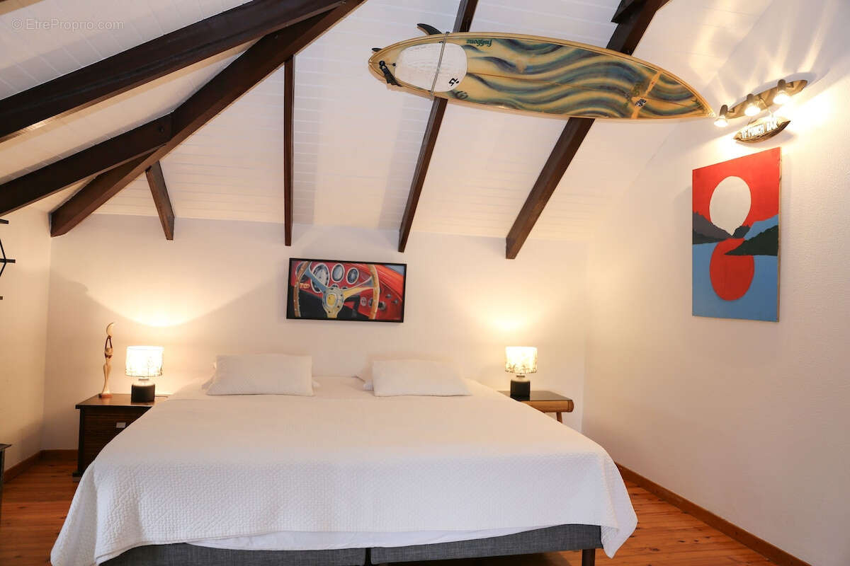 Maison à BAIE-MAHAULT