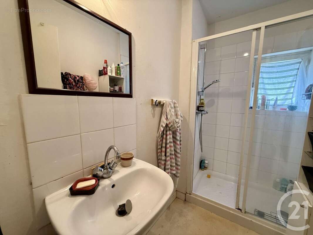 Autre à VULAINES-SUR-SEINE