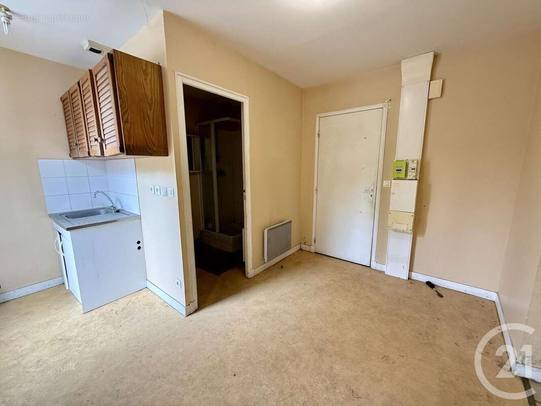 Autre à VULAINES-SUR-SEINE