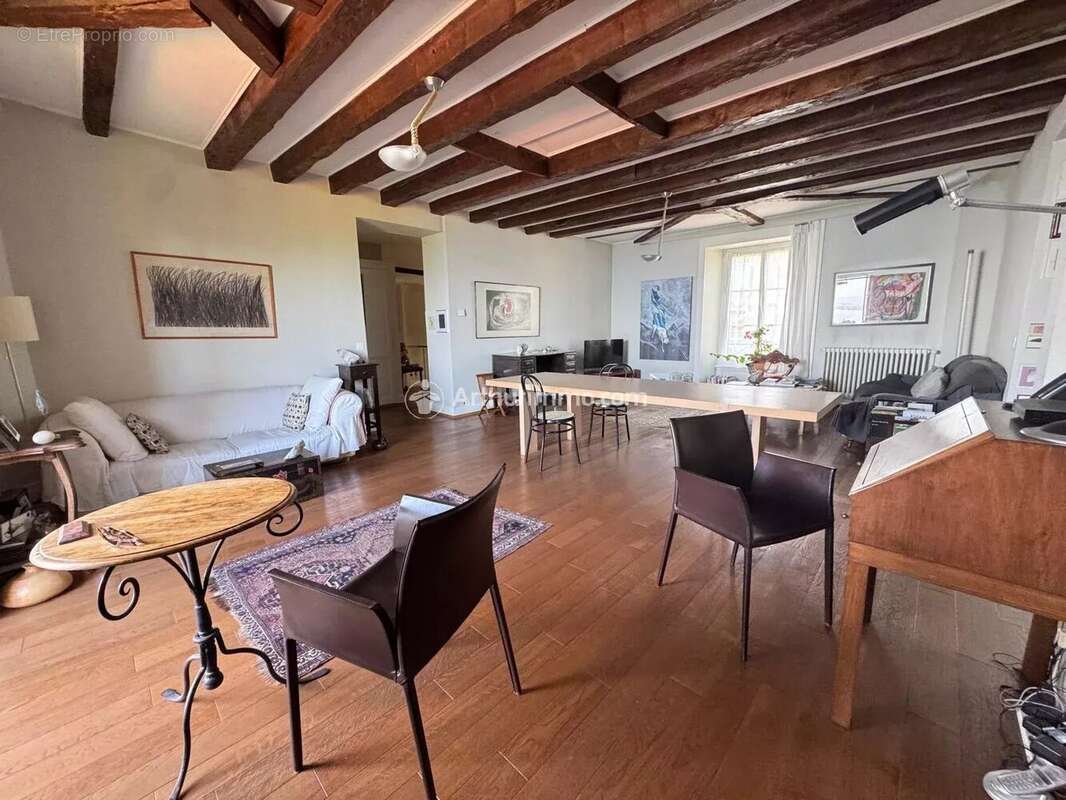 Appartement à EVIAN-LES-BAINS