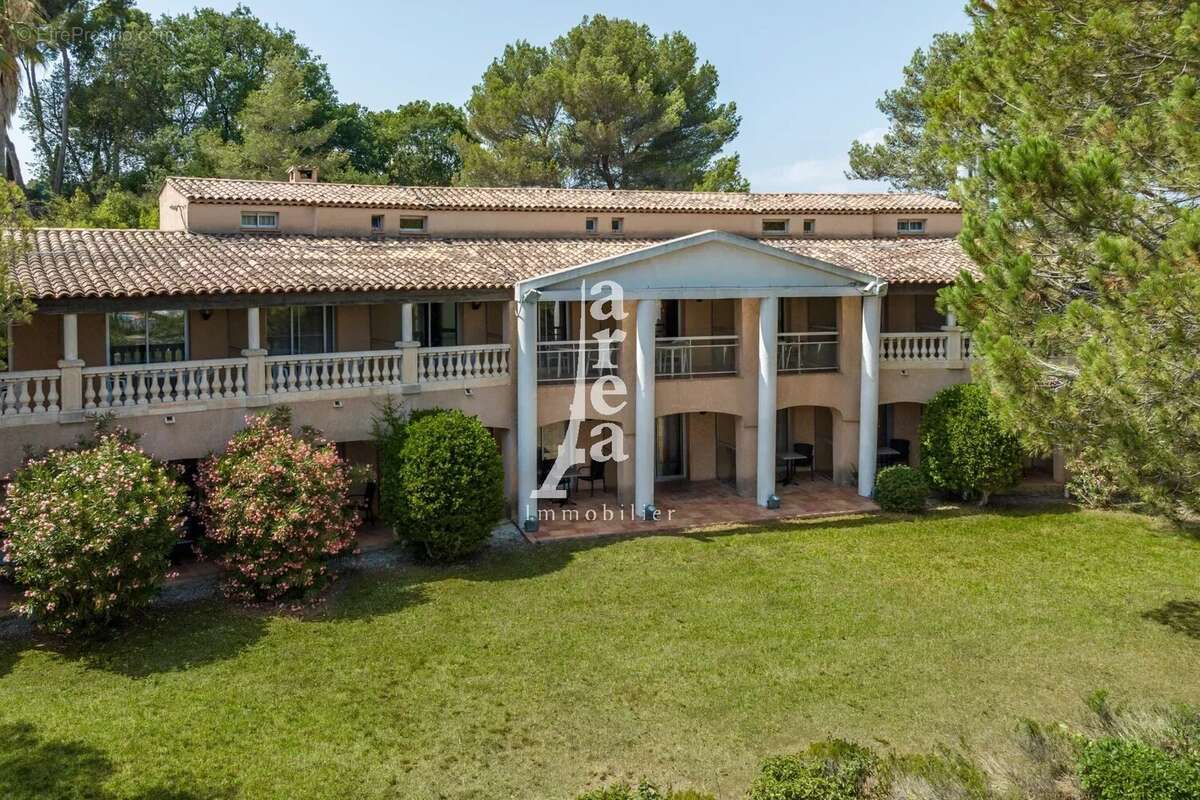 Appartement à VALBONNE