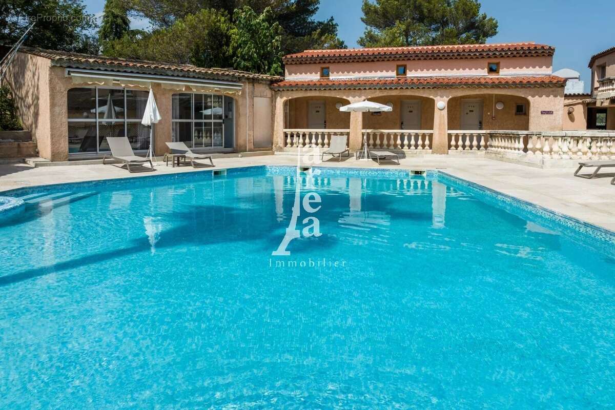 Appartement à VALBONNE