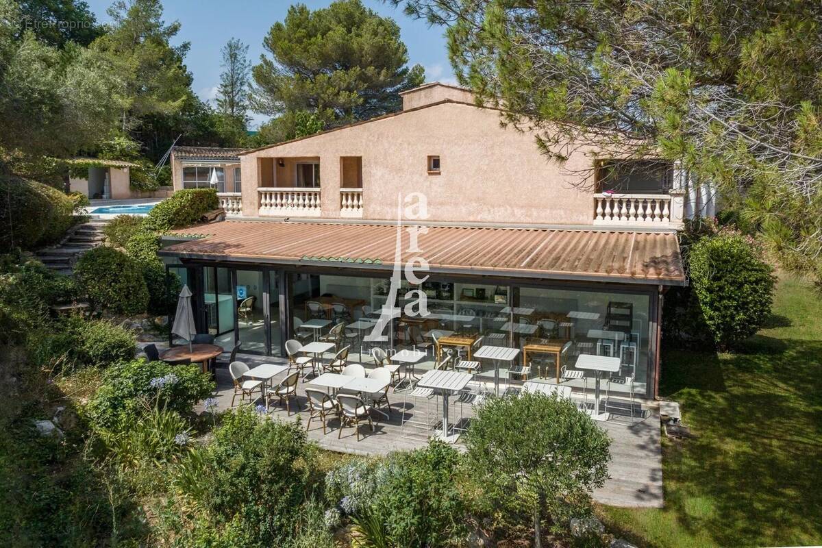 Appartement à VALBONNE