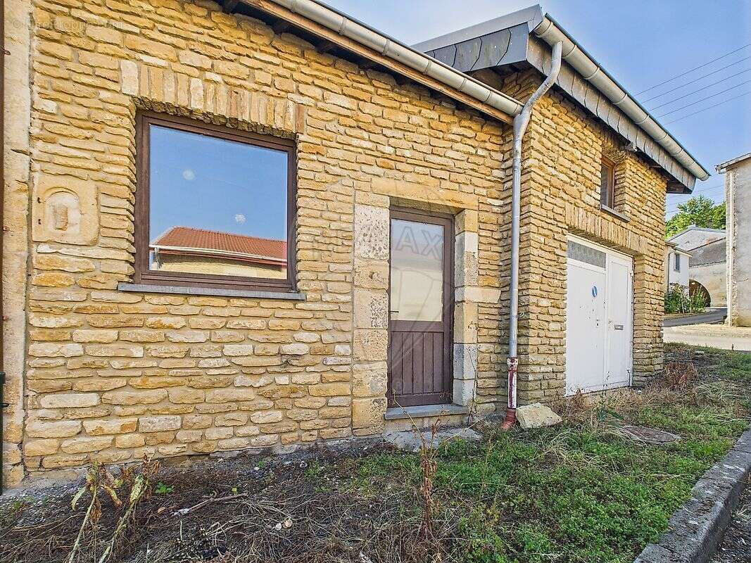 Maison à VILLE-HOUDLEMONT