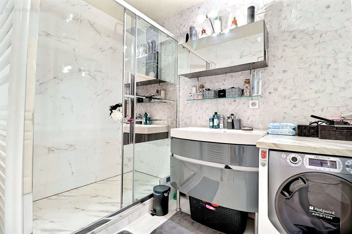 Appartement à SAINT-DENIS