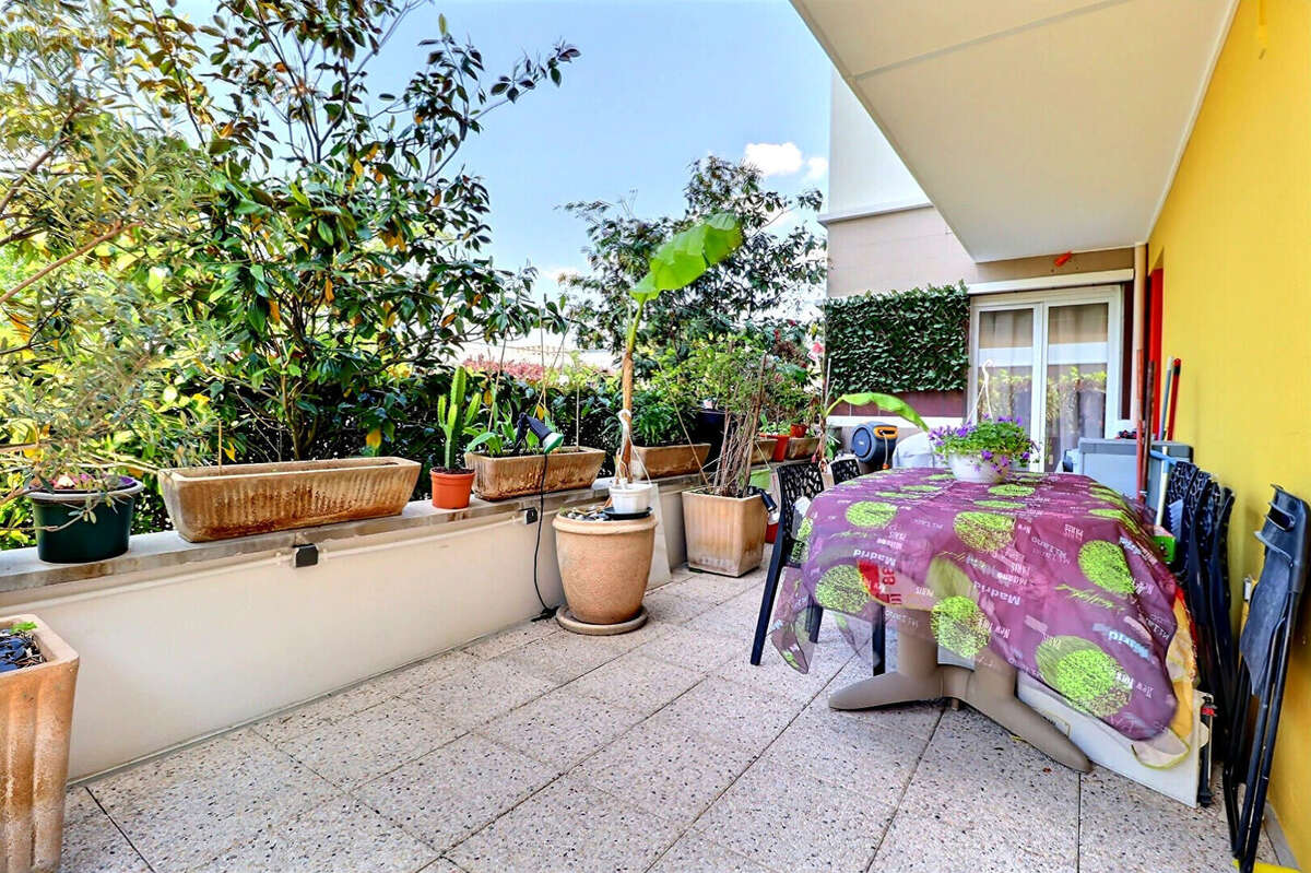 Appartement à SAINT-DENIS