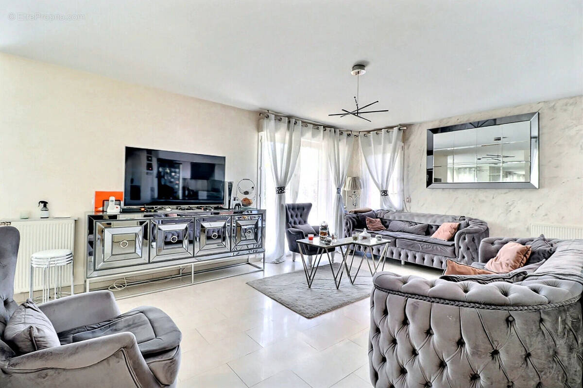 Appartement à SAINT-DENIS