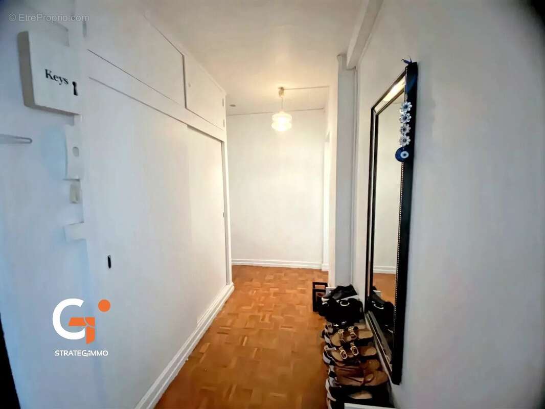 Appartement à SAINT-ETIENNE-DU-ROUVRAY
