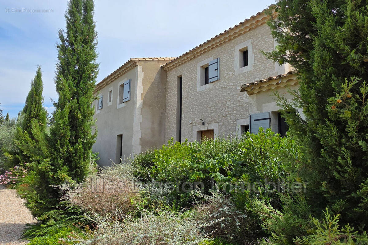Maison à EYGALIERES
