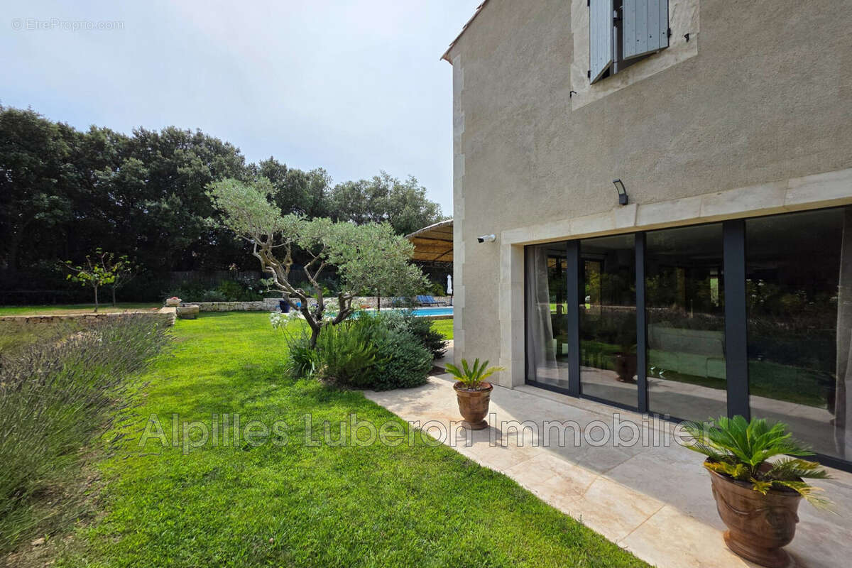 Maison à EYGALIERES