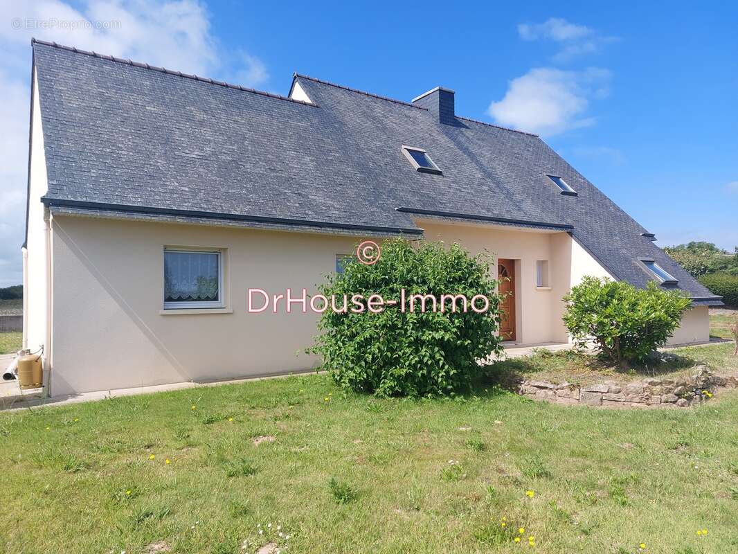Maison à GUISSENY