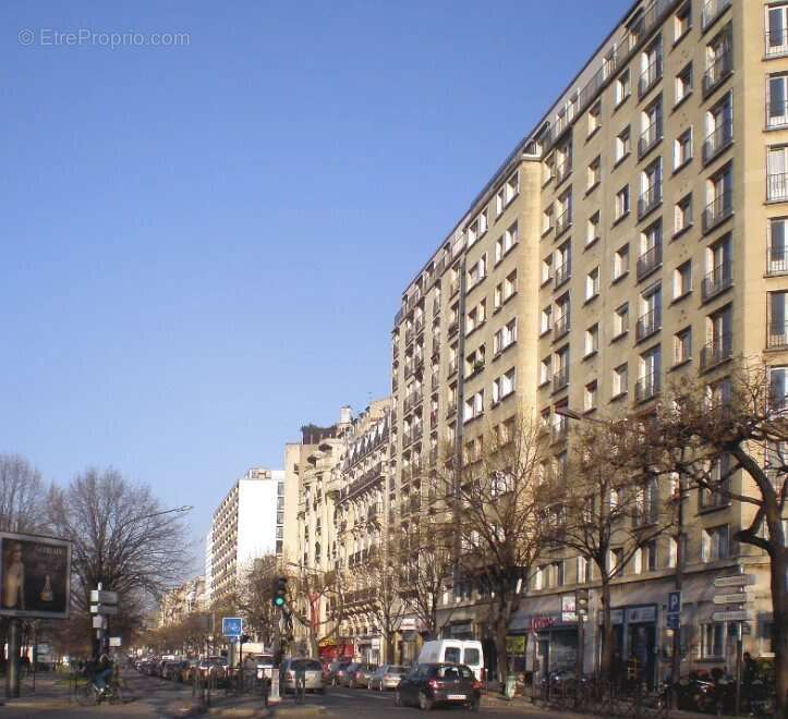 Commerce à PARIS-12E