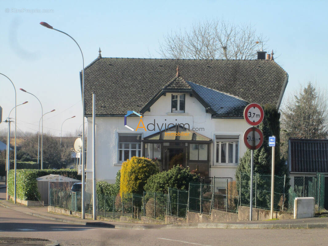 Maison à LUXEUIL-LES-BAINS