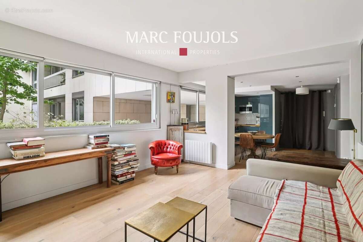 Appartement à PARIS-7E