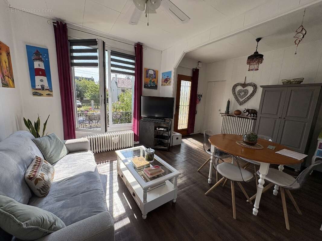 Maison à MONTFERMEIL