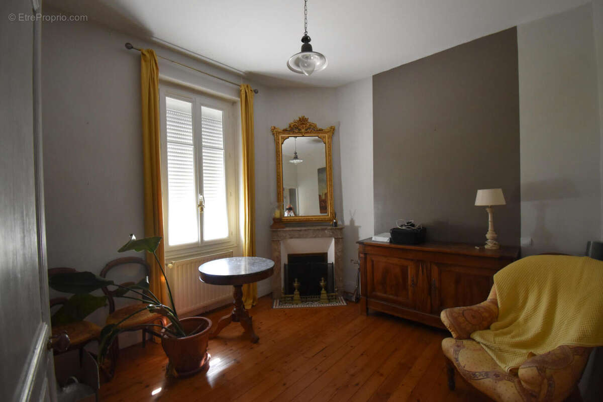 DSC_0004 - Maison à ANGOULEME