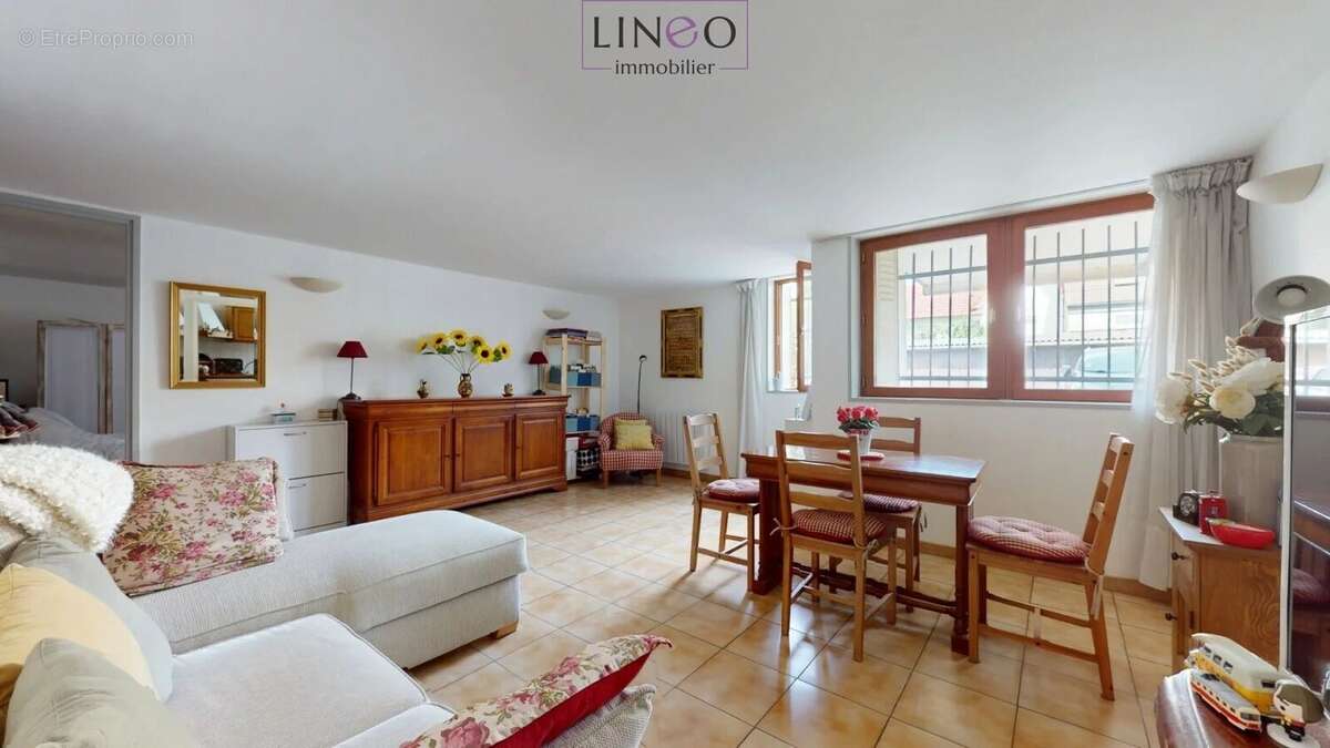 Appartement à CHOISY-LE-ROI