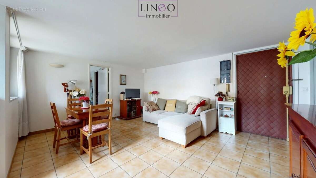 Appartement à CHOISY-LE-ROI