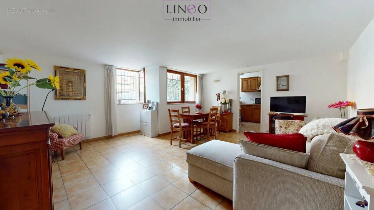 Appartement à CHOISY-LE-ROI