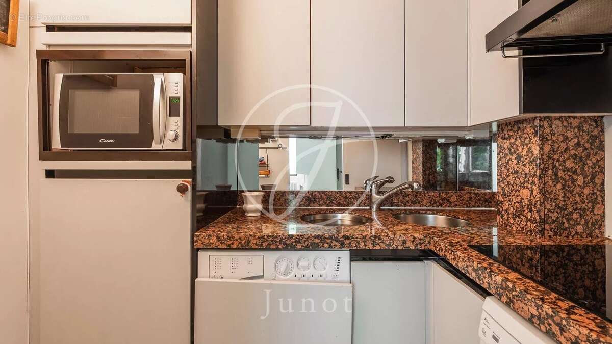 Appartement à PARIS-6E