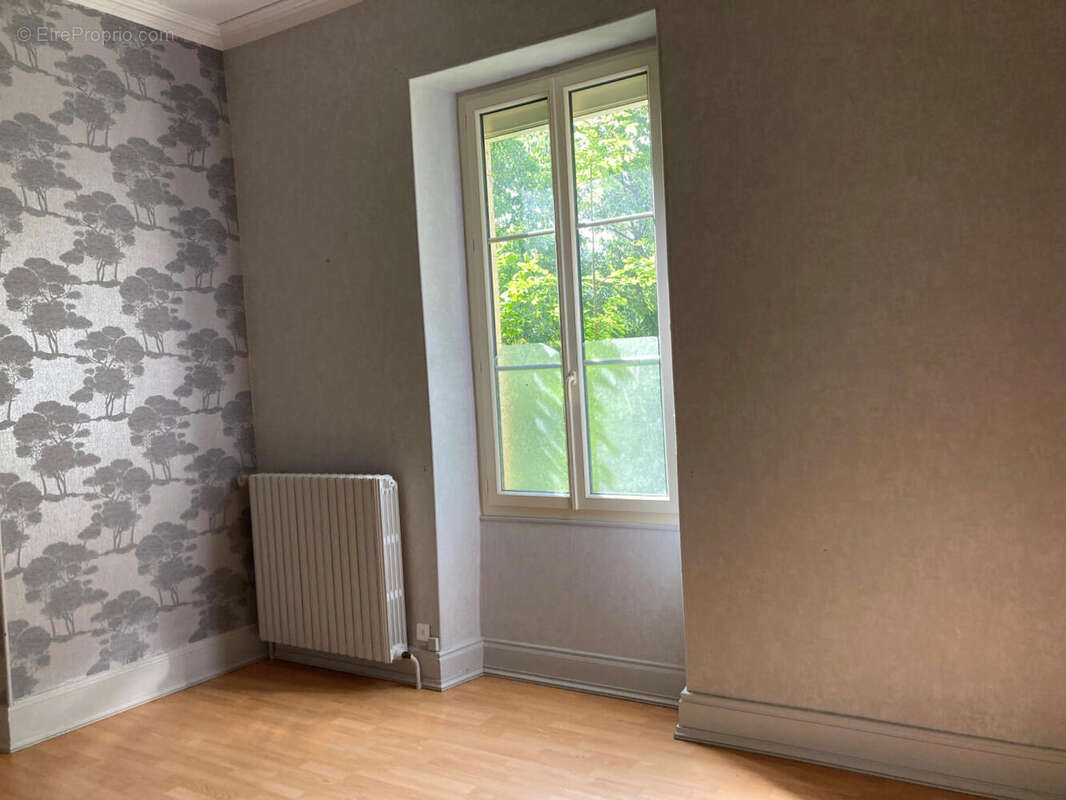 bureau rdc suite - Maison à CASTELFRANC