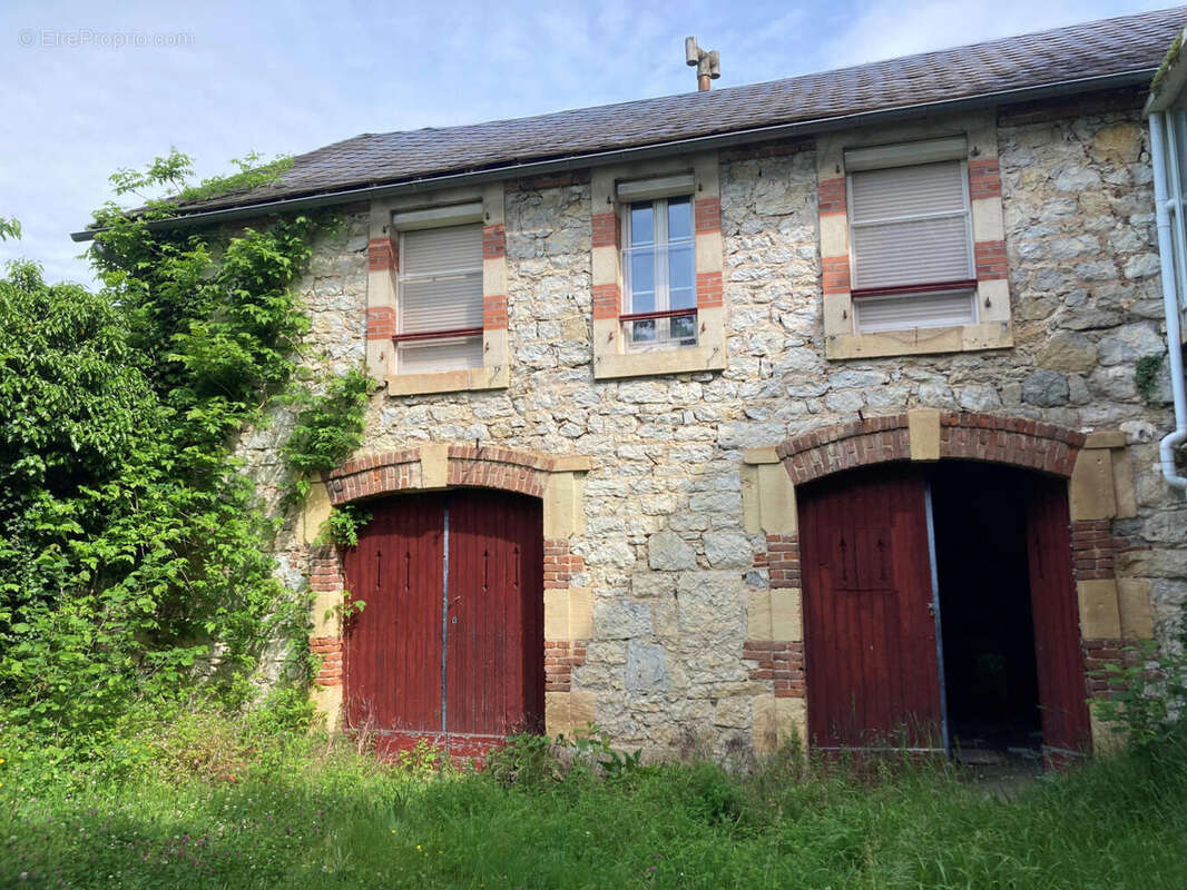 garage sous anexe - Maison à PRAYSSAC
